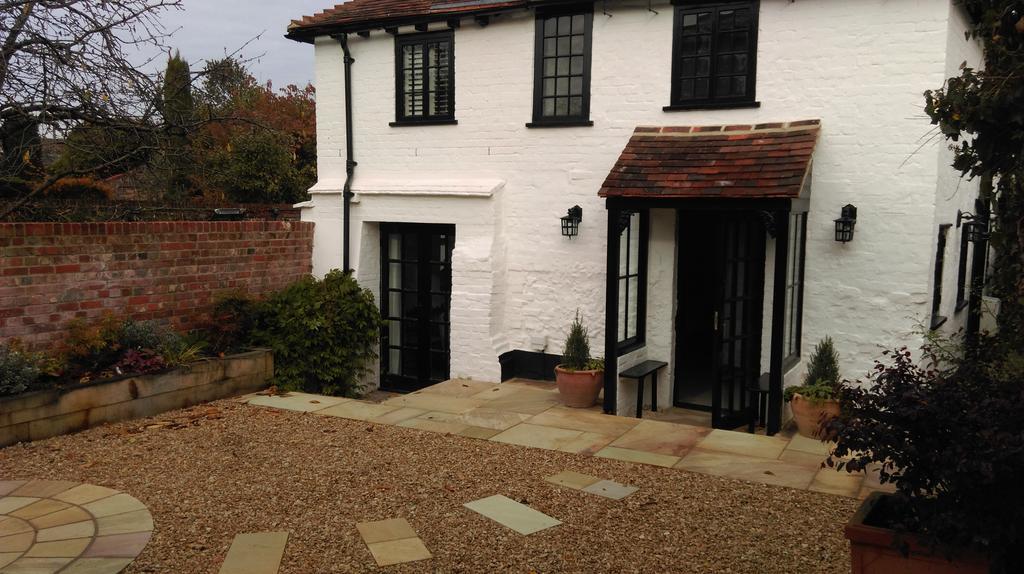 Henry VIII Cottage In The Heart Of Henley Eksteriør bilde