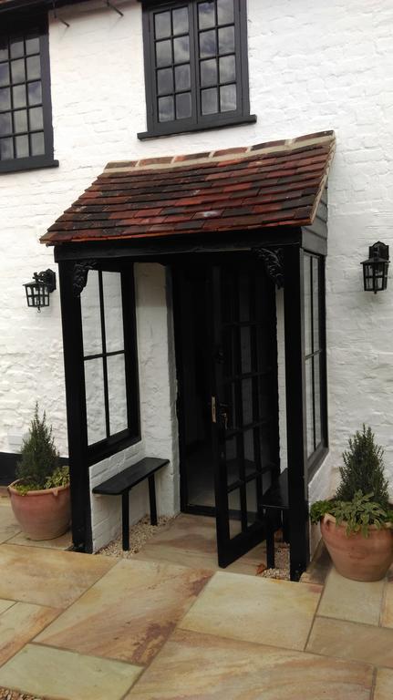 Henry VIII Cottage In The Heart Of Henley Eksteriør bilde